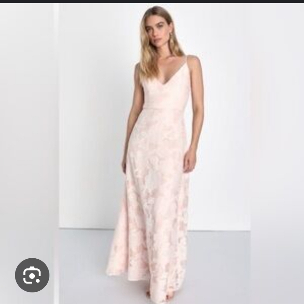 Lulu's Blush Lace Maxi‎ Dress